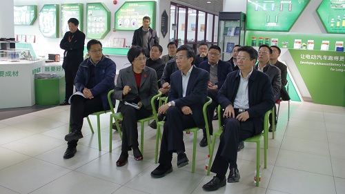 浙江省经信委主任张金如调研宁波材料所